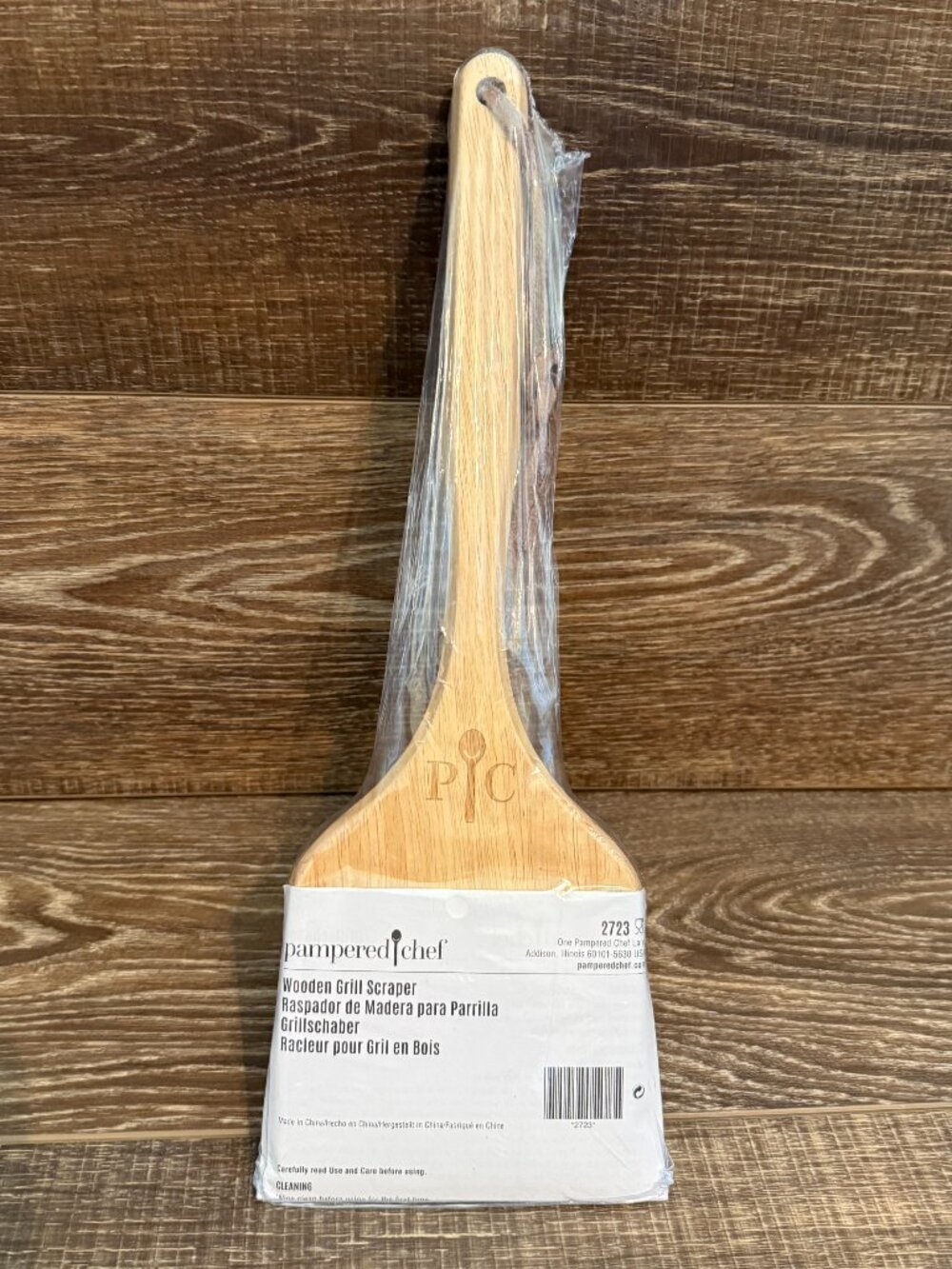 Pampered Chef Wooden Grill Scraper